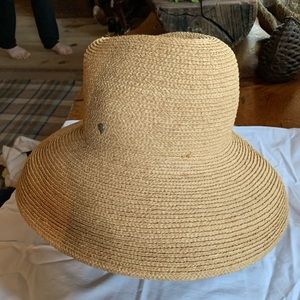 Helen Kaminski sun hat